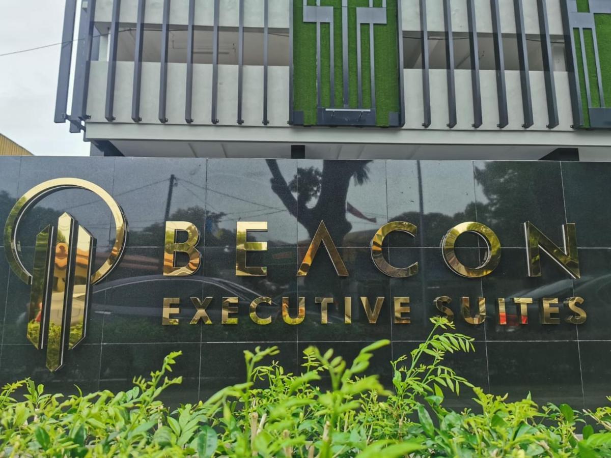 Beacon Exec Suites# Msg Chair#Disney Hotstar George Town Bagian luar foto