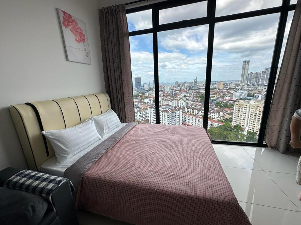 Beacon Exec Suites# Msg Chair#Disney Hotstar George Town Bagian luar foto